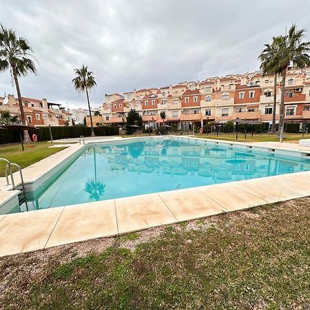 Ferienwohnung La Bella Escondida Piscina Campo De Golf Solarium Y Parking En Centro Historico Málaga Exterior foto