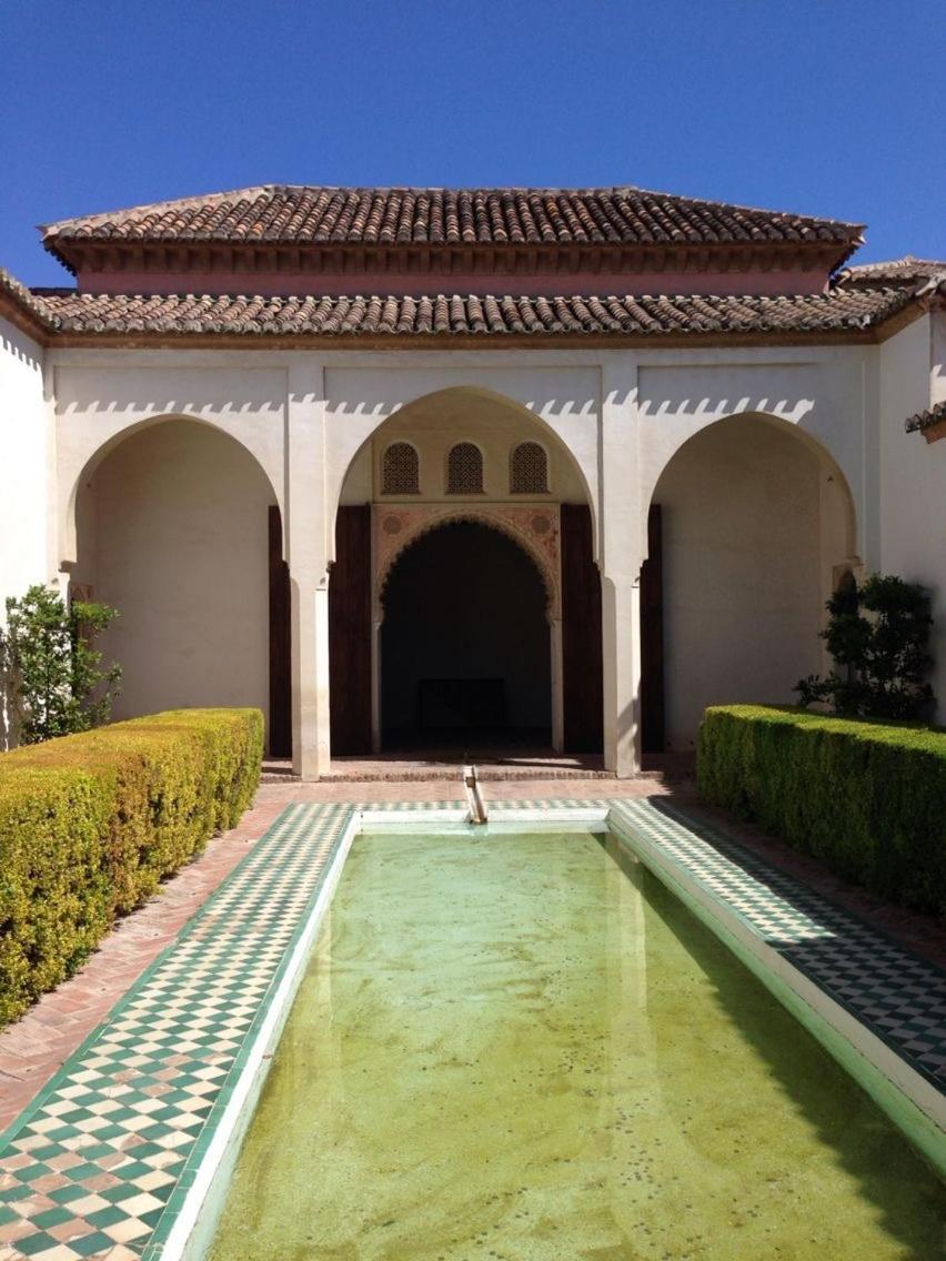 Ferienwohnung La Bella Escondida Piscina Campo De Golf Solarium Y Parking En Centro Historico Málaga Exterior foto