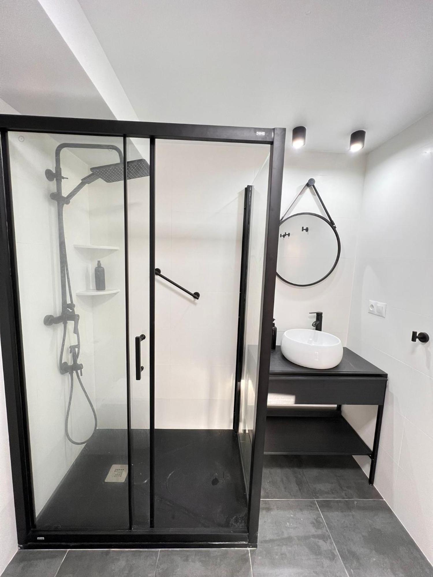 Ferienwohnung La Bella Escondida Piscina Campo De Golf Solarium Y Parking En Centro Historico Málaga Exterior foto
